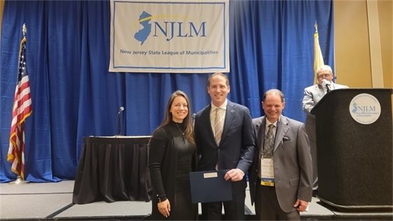 Group photo of Mayor Perry with Jacquelyn Suárez and Ray Heck