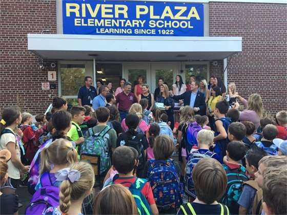 River Plaza Walk to School Day 