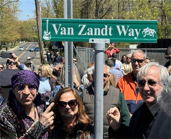 Van Zandt siblings and street sign