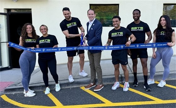 Photo of ribbon cutting