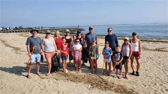 Mayor Tony Perry and Girl Scout Troop 127